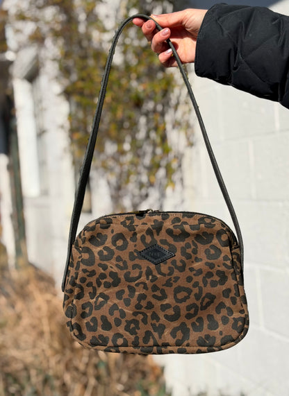 Leopard Mary