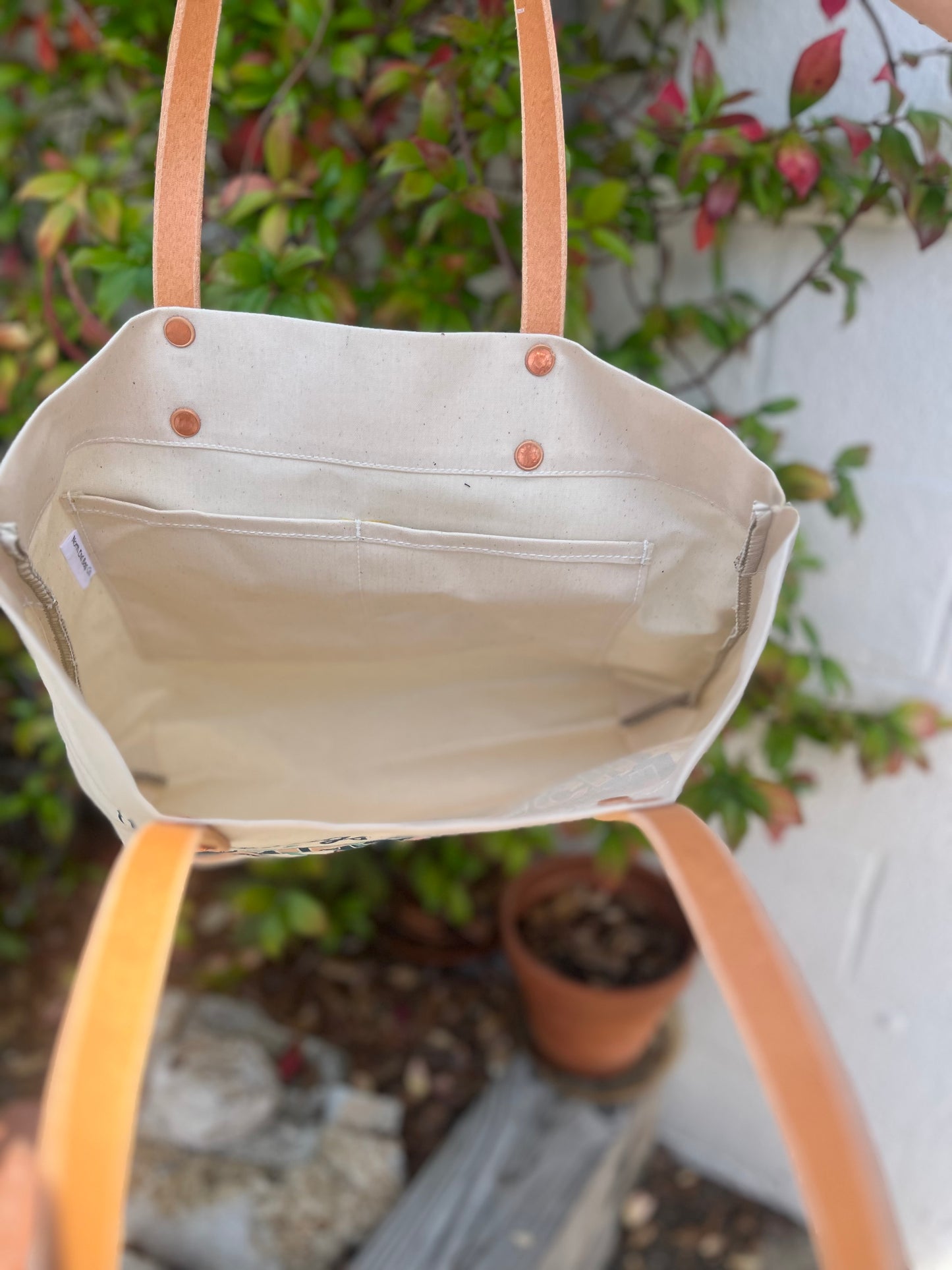The "Greetings" Tote